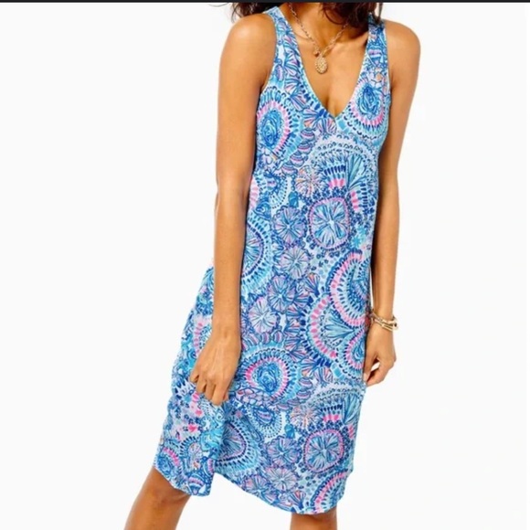 Lilly Pulitzer Dresses & Skirts - Lilly Pulitzer Blue and Pink knee length linen Dress with Flowing Silhouette